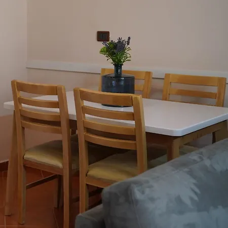 Apartment Stylish Near Center Tirana